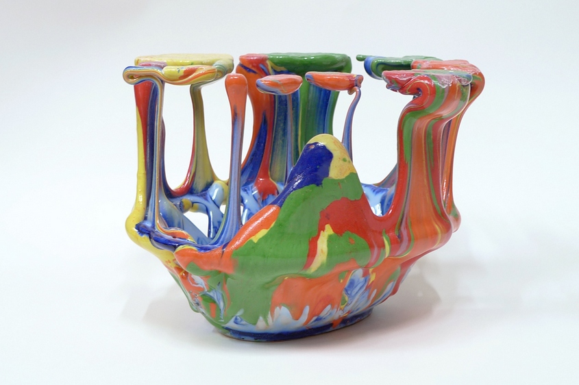  Fluid Function, porcelain, glaze, 2015, 600 €