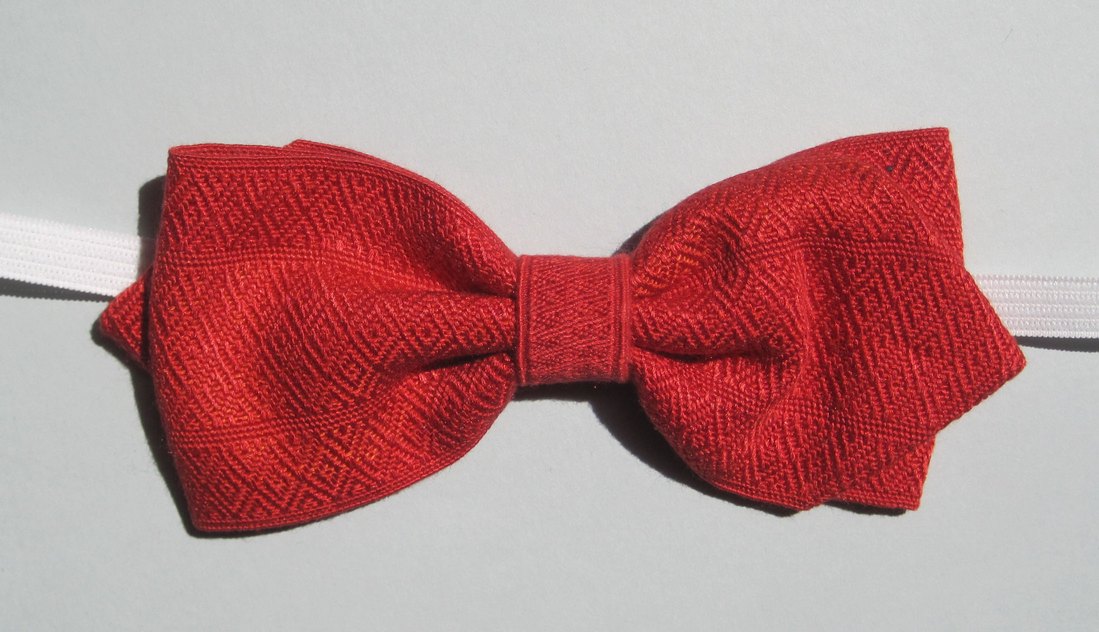 bow tie red