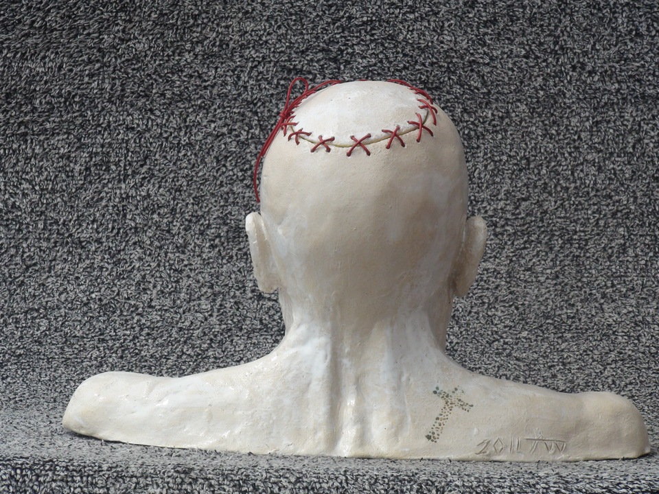 Andreas Brunolupo Berliner Bildhauer Ton Skulptur Art Brut Keramik Psychiatrie Papst